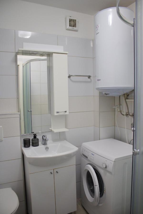 Studio Apartman Miljacka 13 Sarajevo Bagian luar foto