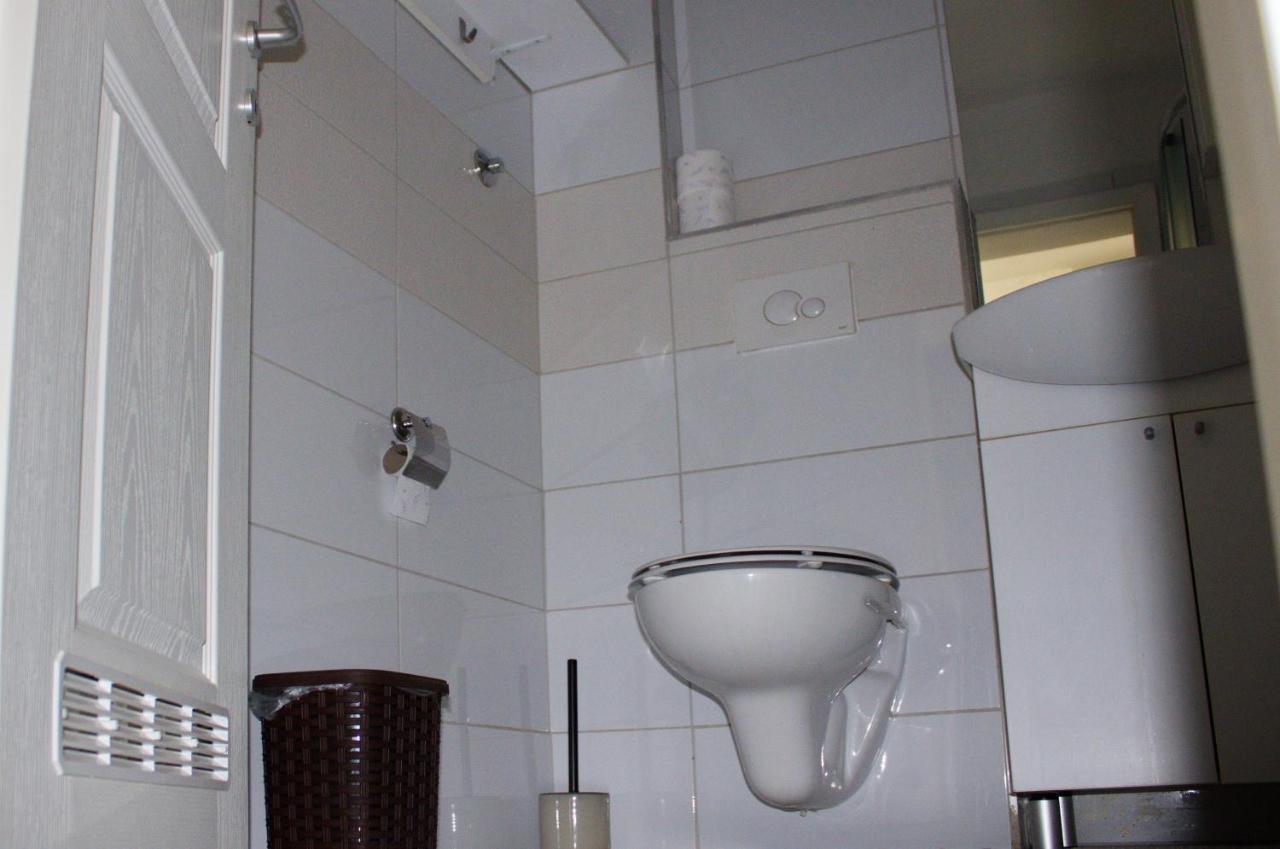 Studio Apartman Miljacka 13 Sarajevo Bagian luar foto